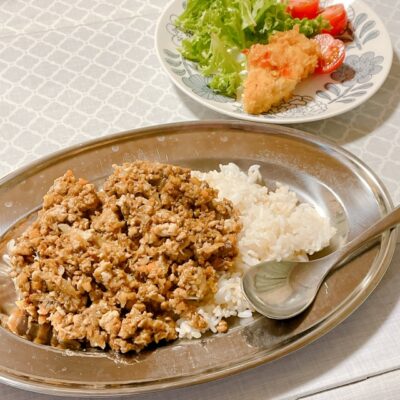 キーママタールのレシピ（カレー粉＝コモミックス）