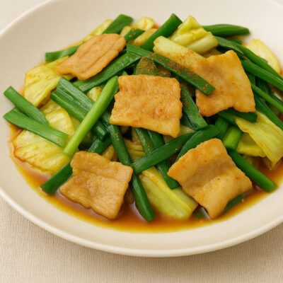 ニラ豚のレシピ(カレー粉=コモミックス)
