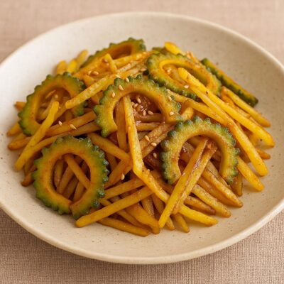 ゴーヤとじゃがいものきんぴら風のレシピ（カレー粉＝コモミックス）