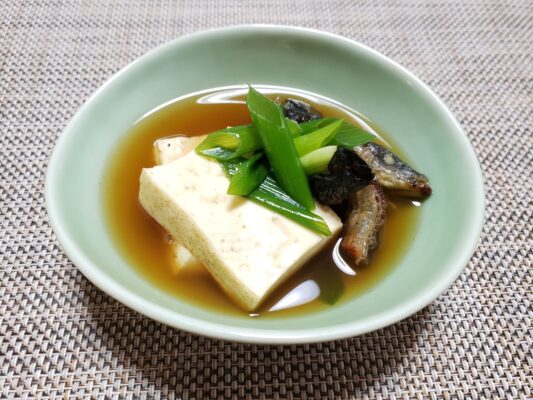 半助豆腐のレシピ(カレー粉=コモミックス)